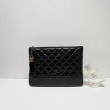 이미지를 갤러리 뷰어에 로드 , No.001626-2-Chanel Gabrielle Medium O Case Clutch (Unused / 未使用品)
