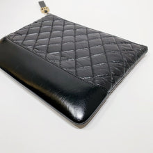 Load image into Gallery viewer, No.001626-2-Chanel Gabrielle Medium O Case Clutch (Unused / 未使用品)
