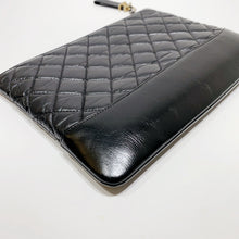 Load image into Gallery viewer, No.001626-2-Chanel Gabrielle Medium O Case Clutch (Unused / 未使用品)
