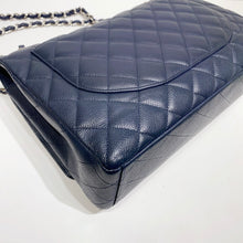 Load image into Gallery viewer, No.4021-Chanel Caviar Maxi Single Classic Flap Jumbo
