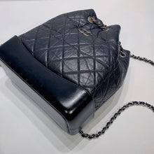 Load image into Gallery viewer, No.3332-Chanel Small Gabrielle Backpack

