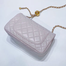 Load image into Gallery viewer, No.3604-Chanel Pearl Crush Mini Flap Bag 20cm (Unused / 未使用品)

