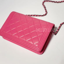 Load image into Gallery viewer, No.3327-Chanel Lambskin Boy Wallet On Chain
