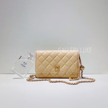 이미지를 갤러리 뷰어에 로드 , No.3308-Chanel Pearl Crush Wallet On Chain (Brand New / 全新)
