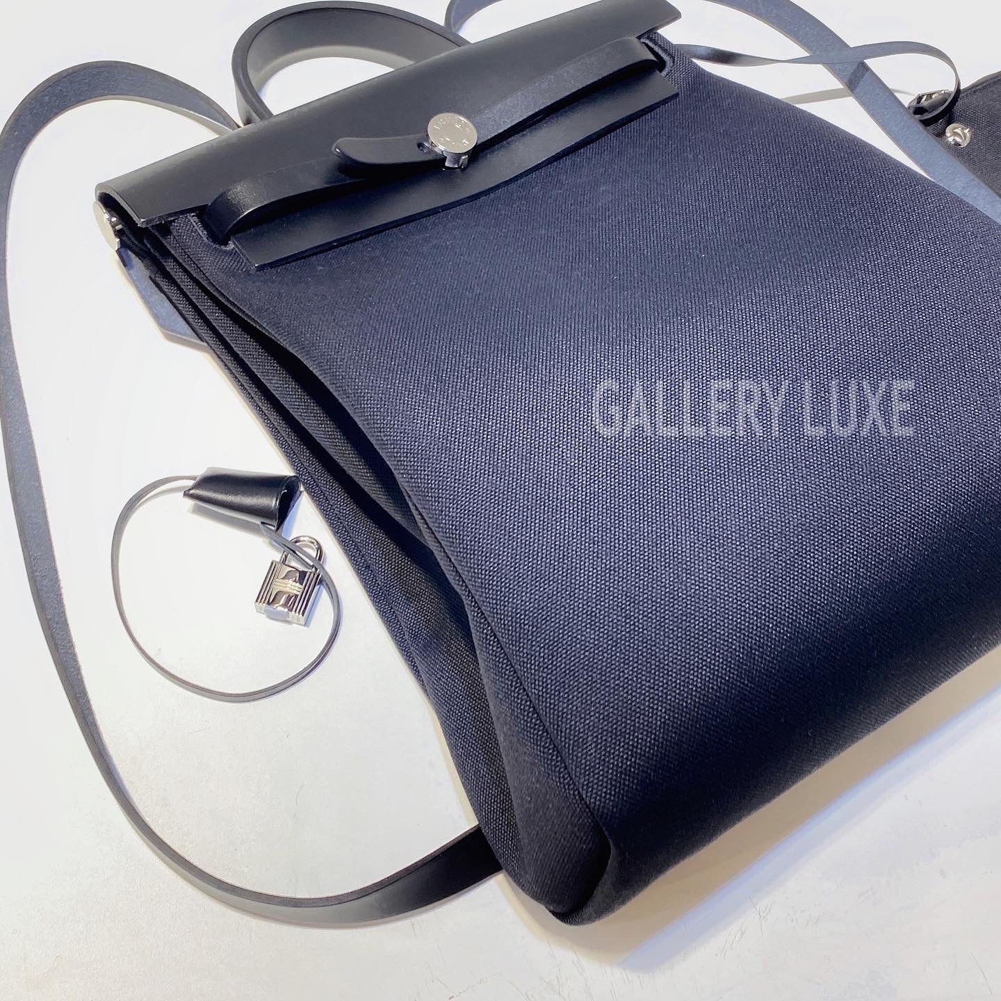 No.3142-Hermes Herbag A Dos Zip Retourne Tilt Backpack (Brand New / 全新–  Gallery Luxe