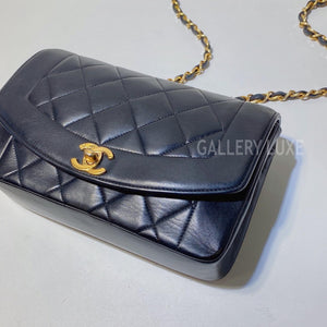 No.3136-Chanel Vintage Lambskin Diana Bag 22cm