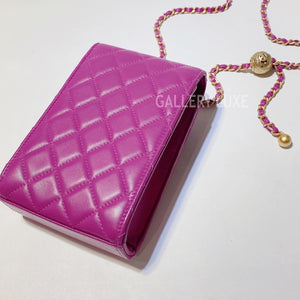 No.3348-Chanel Pearl Crush Phone Holder With Chain