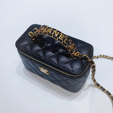 Load image into Gallery viewer, No.3623-Chanel Caviar Pick Me Up Handle Vanity With Chain(Brand New / 全新)
