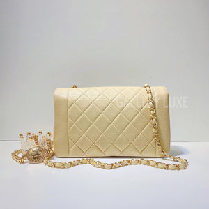 No.2913-Chanel Vintage Lambskin Diana Bag 25cm