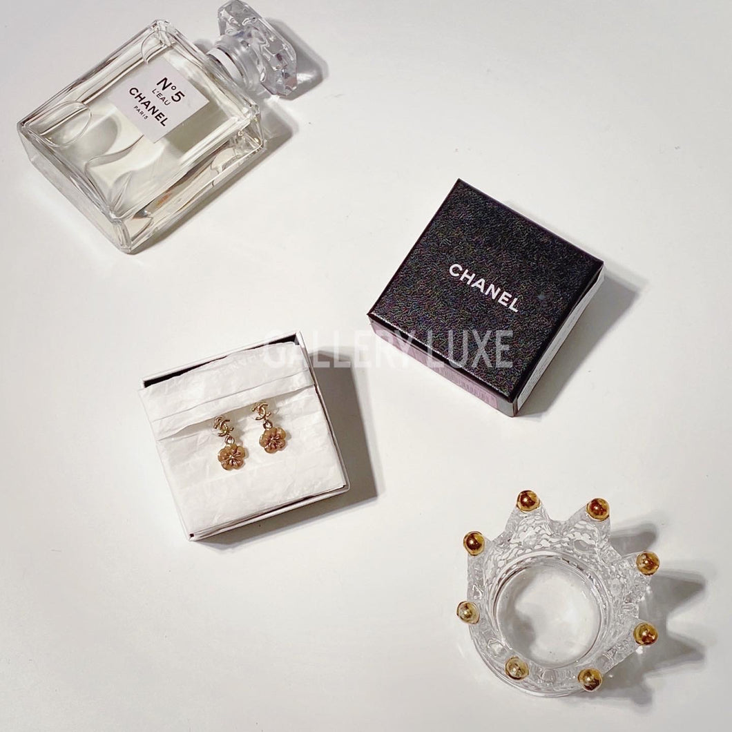 No.2596-Chanel Classic CC with Flower Earrings