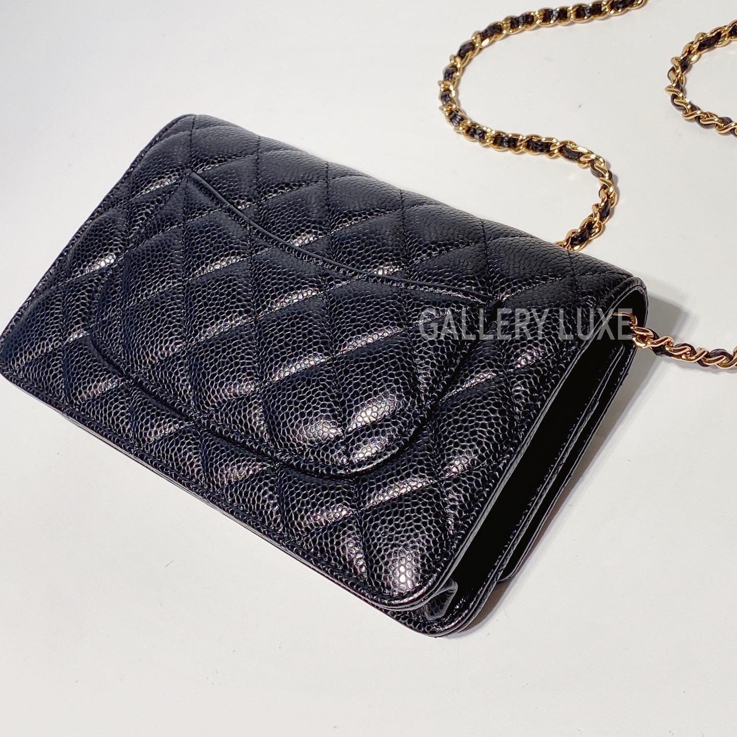 chanel 2.55 wallet on chain
