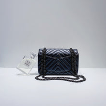 将图片加载到图库查看器，No.3717-Chanel So Black Mini Reissue 2.55 Flap Bag
