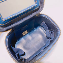 Load image into Gallery viewer, No.2786-Chanel Vintage Denim Mini Vanity Box
