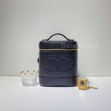 将图片加载到图库查看器，No.2797-Chanel Vintage Caviar Vanity Case
