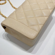 将图片加载到图库查看器，No.3501-Chanel Vintage Caviar Diana Bag 22cm
