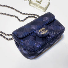 將圖片載入圖庫檢視器 No.001162-2-Chanel Sequin Mini Flap Bag
