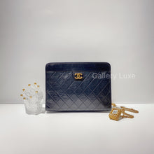 Load image into Gallery viewer, No.2501-Chanel Vintage Lambskin Clutch

