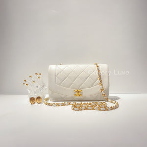 No.2321-Chanel Vintage Lambskin Diana Bag 22cm
