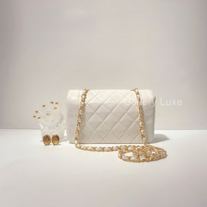 No.2321-Chanel Vintage Lambskin Diana Bag 22cm