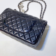 画像をギャラリービューアに読み込む, No.2907-Chanel Lambskin Valentine Flap Bag
