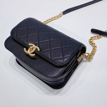 Load image into Gallery viewer, No.3510-Chanel Caviar City Curve Messenger Bag
