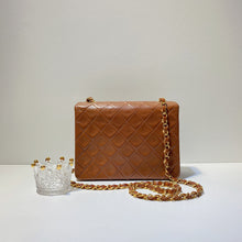 Load image into Gallery viewer, No.2816-Chanel Vintage Lambskin Classic Mini 20cm
