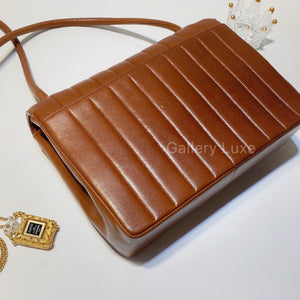 No.2831-Chanel Vintage Lambskin Vertical Lines Shoulder Bag