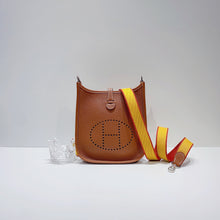 Load image into Gallery viewer, No.3725-Hermes Mini Evelyne TPM
