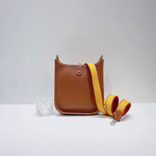 Load image into Gallery viewer, No.3725-Hermes Mini Evelyne TPM
