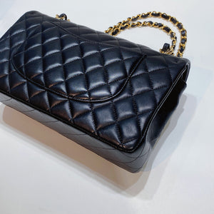 No.3709-Chanel Lambskin Classic Flap Bag 25cm