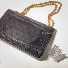 Charger l&#39;image dans la galerie, No.2500-Chanel Vintage Lambskin Classic Flap Bag

