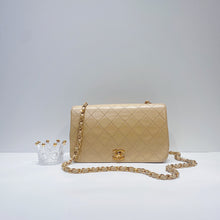Load image into Gallery viewer, No.3631-Chanel Vintage Lambskin Flap Bag
