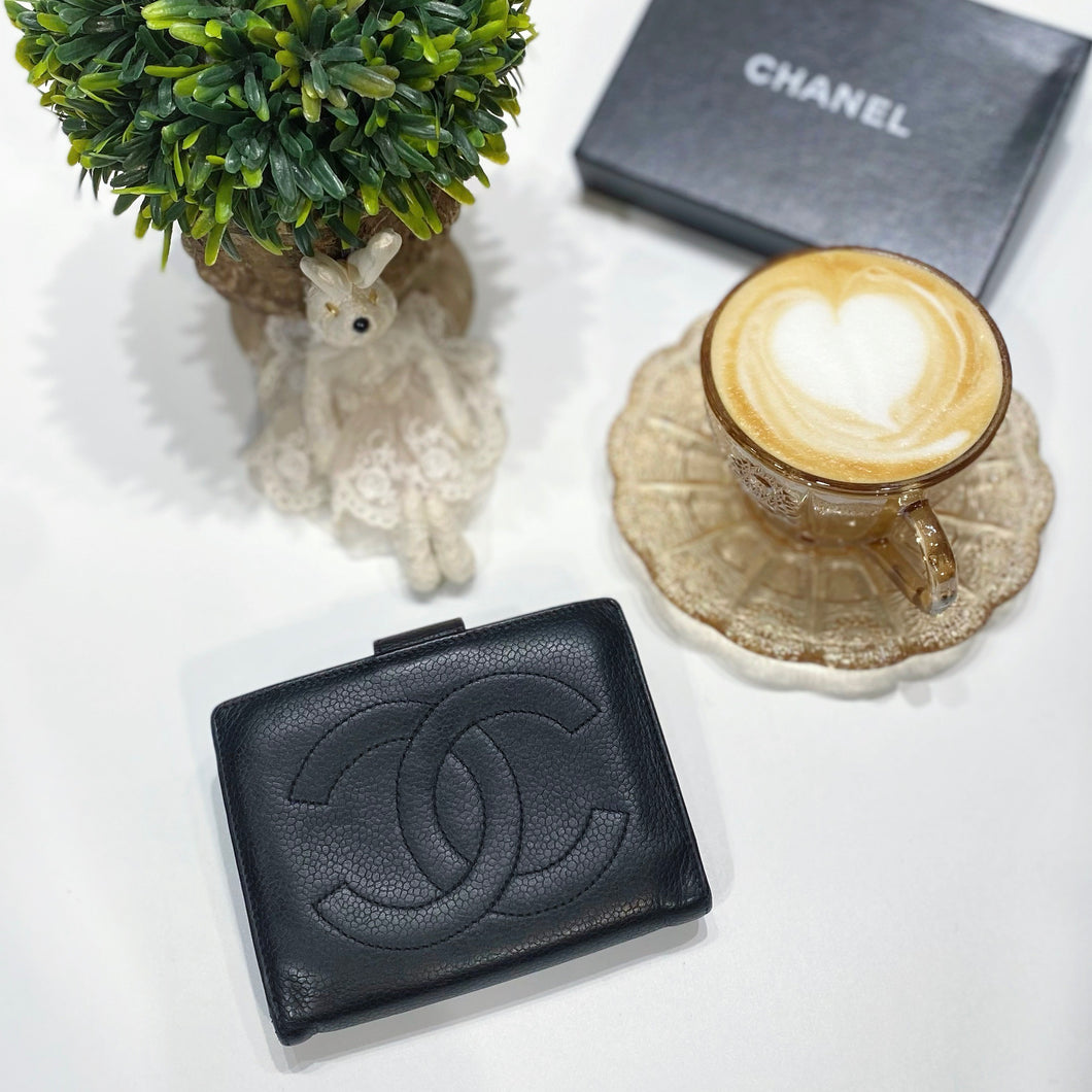 No.001529-2-Chanel Vintage Caviar Short Wallet