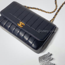 Load image into Gallery viewer, No.2196-Chanel Vintage Lambskin Flap Bag
