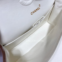 将图片加载到图库查看器，No.2265-Chanel Vintage Lambskin Classic Flap Bag 25cm
