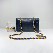 将图片加载到图库查看器，No.2220-Chanel Vintage Lambskin Diana 22cm
