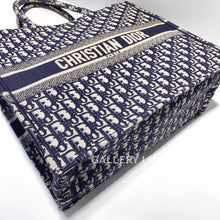 Load image into Gallery viewer, No.2562-Dior Oblique Large Book Tote
