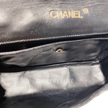 将图片加载到图库查看器，No.2040-Chanel Vintage Satin Chain Bag
