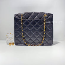 将图片加载到图库查看器，No.2295-Chanel Vintage Caviar TurnLock Shoulder Bag
