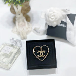 No.3635-Chanel Metal Crystal Heart Brooch