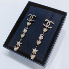 画像をギャラリービューアに読み込む, No.3636-Chanel Metal Crystal Heart &amp; Star No.5 Earrings

