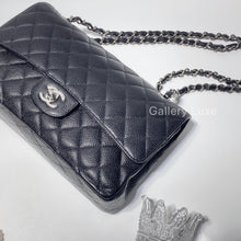 Load image into Gallery viewer, No.2528-Chanel Caviar Classic Flap Bag 25cm
