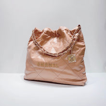 Charger l&#39;image dans la galerie, No.001530-Chanel 22 Medium Tote Bag (Brand New / 全新)

