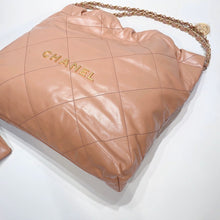 Charger l&#39;image dans la galerie, No.001530-Chanel 22 Medium Tote Bag (Brand New / 全新)
