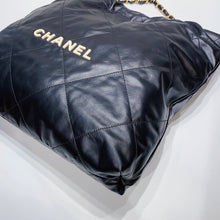 Load image into Gallery viewer, No.3742-Chanel 22 Medium Tote Bag
