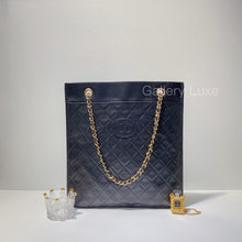 Load image into Gallery viewer, No.2842-Chanel Vintage Lambskin Chain Shoulder Bag
