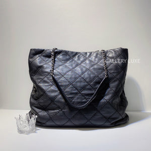 No.2760-Chanel Ultimate Stitch Tote Bag