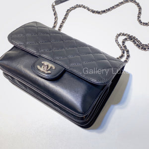 No.2675-Chanel Small Clam’s Pocket Flap Bag