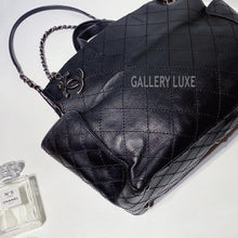 將圖片載入圖庫檢視器 No.3370-Chanel Calfskin CC Pocket Tote Bag
