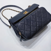 이미지를 갤러리 뷰어에 로드 , No.001511-Chanel Caviar Chic Trip Flap Bag
